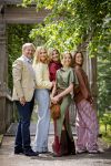 Den Haag 21 mei 2026
Fotouurtje met de koninklijke familie in de Hollandse tuin van Park Clingendael . Aanwezig Koning Willem Alexander Koningin Maxima Prinses Amalia Prinses Alexia en Prinses Ariane . 