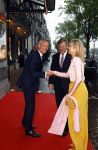 Amsterdam 3 juni 2026
Koning Willem Alexander en Koningin Maxima arriveren bij Carre  voor het Holland festival . Arthur v Dijk ontvangt ze .