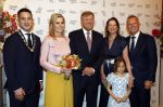 Amsterdam 3 juni 2026
Koning Willem Alexander en Koningin Maxima arriveren bij Carre  voor het Holland festival . Arthur v Dijk ontvangt ze .
