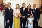 Amsterdam 3 juni 2026
Koning Willem Alexander en Koningin Maxima arriveren bij Carre  voor het Holland festival . Arthur v Dijk ontvangt ze .