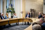 DEN HAAG 30 juni 2026 Koning Willem-Alexander, Koningin Maxima en Prinses Amalia is aanwezig bij de buitengewone vergadering van de Raad van State ter gelegenheid van het afscheid van de heer Thom de Graaf als vice-president.