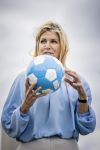 Koningin Maxima bij aftrap campagne Onzichtbare Blessure
VOORBURG 2 juni 2026 Koningin Maxima tijdens de aftrap van âDe Onzichtbare Blessureâ. Met het programma besteden KNVB en Zilveren Kruis aandacht aan mentale gezondheid in het amateurvoetbal. MIND Us wil dat jongeren grip krijgen op hun mentale gezondheid, zich veerkrachtig ontwikkelen en hulp weten te vinden als dat nodig is, Maxima is erevoorzitter van de stichting. De aftrap vind plaats in de Week van de Mentale Gezondheid. 