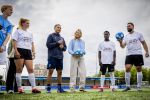 Koningin Maxima bij aftrap campagne Onzichtbare Blessure
VOORBURG 2 juni 2026 Koningin Maxima tijdens de aftrap van âDe Onzichtbare Blessureâ. Met het programma besteden KNVB en Zilveren Kruis aandacht aan mentale gezondheid in het amateurvoetbal. MIND Us wil dat jongeren grip krijgen op hun mentale gezondheid, zich veerkrachtig ontwikkelen en hulp weten te vinden als dat nodig is, Maxima is erevoorzitter van de stichting. De aftrap vind plaats in de Week van de Mentale Gezondheid. 