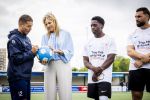 Koningin Maxima bij aftrap campagne Onzichtbare Blessure
VOORBURG 2 juni 2026 Koningin Maxima tijdens de aftrap van âDe Onzichtbare Blessureâ. Met het programma besteden KNVB en Zilveren Kruis aandacht aan mentale gezondheid in het amateurvoetbal. MIND Us wil dat jongeren grip krijgen op hun mentale gezondheid, zich veerkrachtig ontwikkelen en hulp weten te vinden als dat nodig is, Maxima is erevoorzitter van de stichting. De aftrap vind plaats in de Week van de Mentale Gezondheid. 