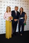 Amsterdam 3 juni 2026
Koning Willem Alexander en Koningin Maxima arriveren bij Carre  voor het Holland festival . Arthur v Dijk ontvangt ze .