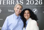 Amsterdam 4 juni 2026
Talkies terras awards bij hotel Pestana . Ook de nieuwe cover met daarop Eelko v Kooten en Olcay Gulsen wordt onthult. Lilly Genee met een vriendin