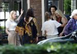 Laren 23 juni 2026
Opnames Gooische vrouwen met aanwezig Linda de Mol Tjitske Reidinga Susan Visser en Lies Visschedijk . Opnames vinden plaats bij restaurant Brink 20 
