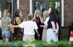 Laren 23 juni 2026
Opnames Gooische vrouwen met aanwezig Linda de Mol Tjitske Reidinga Susan Visser en Lies Visschedijk . Opnames vinden plaats bij restaurant Brink 20 
