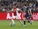 Amsterdam, 2 Mei 2026
Kompetitiewedstrijd AJAX-PSV, eindstand 2-2
Lucas Rosa