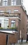 Den Haag 30 juni 2026
Bij het huis van Matthijs v Nieuwkerk en zijn vrouw Martha worden zonweringen op gehangen 