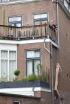 Den Haag 30 juni 2026
Bij het huis van Matthijs v Nieuwkerk en zijn vrouw Martha worden zonweringen op gehangen 