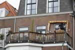 Den Haag 30 juni 2026
Bij het huis van Matthijs v Nieuwkerk en zijn vrouw Martha worden zonweringen op gehangen 