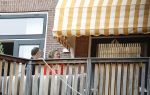 Den Haag 30 juni 2026
Bij het huis van Matthijs v Nieuwkerk en zijn vrouw Martha worden zonweringen op gehangen 