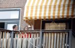 Den Haag 30 juni 2026
Bij het huis van Matthijs v Nieuwkerk en zijn vrouw Martha worden zonweringen op gehangen 