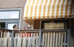 Den Haag 30 juni 2026
Bij het huis van Matthijs v Nieuwkerk en zijn vrouw Martha worden zonweringen op gehangen 
