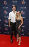 Amsterdam 28 juni 2026
Premiere the little big things in Carre . Mylene Waalewijn met vriend Sven Donker 