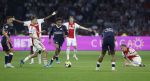 Amsterdam, 2 Mei 2026
Kompetitiewedstrijd AJAX-PSV, eindstand 2-2
Noah Fernandez