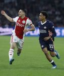 Amsterdam, 2 Mei 2026
Kompetitiewedstrijd AJAX-PSV, eindstand 2-2
Oscar Gloukh met Noah Fernandez