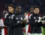 Amsterdam, 2 Mei 2026
Kompetitiewedstrijd AJAX-PSV, eindstand 2-2
Paul Reverson