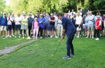 Amsterdam 29 mei 2026
Prins Maurits opent het golftournooi in het Vondelpark met een mooie afslag .