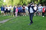 Amsterdam 29 mei 2026
Prins Maurits opent het golftournooi in het Vondelpark met een mooie afslag .