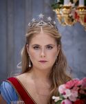 Amsterdam 9 juni 2026
Op uitnodiging van Zijne Majesteit de Koning - Koning Willem Alexander en Koningin Maxima brengt de bondspresident van Duitsland, Frank-Walter Steinmeier, een staatsbezoek aan Nederland. Hij wordt hierbij vergezeld door zijn echtgenote Elke BÃ¼denbender. Prinses Amalia was er s avonds bij het staatsbanket ook bij . Ze droeg het diadeem wat haar moeder tijdens trouwerij droeg.