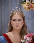 Amsterdam 9 juni 2026
Op uitnodiging van Zijne Majesteit de Koning - Koning Willem Alexander en Koningin Maxima brengt de bondspresident van Duitsland, Frank-Walter Steinmeier, een staatsbezoek aan Nederland. Hij wordt hierbij vergezeld door zijn echtgenote Elke BÃ¼denbender. Prinses Amalia was er s avonds bij het staatsbanket ook bij . Ze droeg het diadeem wat haar moeder tijdens trouwerij droeg.