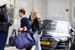 Amsterdam 17 juni 2026
Vandaag is het staatsbezoek van Japan en Nederland . S avonds komen er allemaal andere gasten . Prinses Amalia had haar blauwe koffer mee genomen 