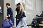 Amsterdam 17 juni 2026
Vandaag is het staatsbezoek van Japan en Nederland . S avonds komen er allemaal andere gasten . Prinses Amalia had haar blauwe koffer mee genomen 