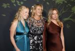Amsterdam 13 juni 2026
Amsterdam diner 2026 tbv het aidsfonds in Afas Live . Prinses Mabel kwam met haar dochters Gravin Luana en Gravin Zaria 