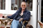 Noordwijk 17 juni 2026
Rogier Smit woont met zijn twee honden in een caravan omdat hij geen huis kan vinden .