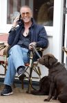 Noordwijk 17 juni 2026
Rogier Smit woont met zijn twee honden in een caravan omdat hij geen huis kan vinden .