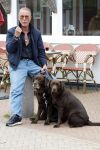 Noordwijk 17 juni 2026
Rogier Smit woont met zijn twee honden in een caravan omdat hij geen huis kan vinden .