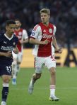 Amsterdam, 2 Mei 2026
Kompetitiewedstrijd AJAX-PSV, eindstand 2-2
Sean Steur met Mauro Junior