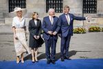 Amsterdam 9 juni 2026
Op uitnodiging van Zijne Majesteit de Koning - Koning Willem Alexander en Koningin Maxima brengt de bondspresident van Duitsland, Frank-Walter Steinmeier, een staatsbezoek aan Nederland. Hij wordt hierbij vergezeld door zijn echtgenote Elke BÃ¼denbender.