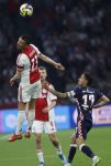 Amsterdam, 2 Mei 2026
Kompetitiewedstrijd AJAX-PSV, eindstand 2-2
Steven Berghuis met Mauro Junior