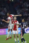 Amsterdam, 2 Mei 2026
Kompetitiewedstrijd AJAX-PSV, eindstand 2-2
Steven Berghuis met Mauro Junior