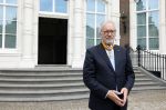 Den Haag 30 juni 2026
Koning Willem Alexander Koningin Maxima en prinses Amalia bij afscheid van Thom de Graaf in raad v State .