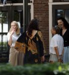 Laren 23 juni 2026
Opnames Gooische vrouwen met aanwezig Linda de Mol Tjitske Reidinga Susan Visser en Lies Visschedijk . Opnames vinden plaats bij restaurant Brink 20 
