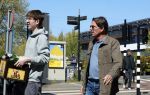 Amsterdam 24 april 2026
Twan Huys met zijn zoon op straat in Amsterdam 