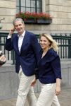 Rotterdam 27 juni 2026
Carola Schouten de burgemeester van Rotterdam, is vandaag getrouwd. Zij en Coert Kleijwegt gaven elkaar het jawoord op het gemeentehuis van Rotterdam. Sander de Kramer trouwde het stel. Wouter Kolff  met zijn vrouw 