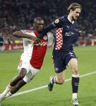 Amsterdam, 2 Mei 2026
Kompetitiewedstrijd AJAX-PSV, eindstand 2-2
Yarek Gasiorowski en Jorthy Mokio