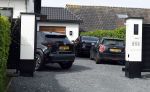 Vinkeveen 6 juni 206
Yves Berendse en zijn vriendin vertrekken vanaf zijn huis . Haar auto staat nog op de oprit 