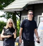 Vinkeveen 23 mei 2026
Yves Berendse met zijn nieuwe vriendin Amy Britt. 