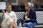 Amsterdam 30 juli 2026
Annekee Molenaar met haar moeder op terras bij joe and the juice