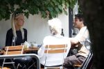 Amsterdam 3 juli 2026
Annekee Molenaar met haar moeder op een terras in Amsterdam zuid. Mark Baanders laat haar lachen 