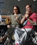 Amsterdam 29 mei 2026
Arie Boomsma en zijn vrouw Romy Boomsma samen op terras bij de coffee company in Amsterdam zuid