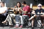 Amsterdam 29 mei 2026
Arie Boomsma en zijn vrouw Romy Boomsma samen op terras bij de coffee company in Amsterdam zuid