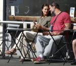 Amsterdam 29 mei 2026
Arie Boomsma en zijn vrouw Romy Boomsma samen op terras bij de coffee company in Amsterdam zuid