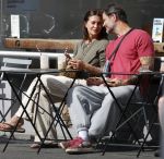 Amsterdam 29 mei 2026
Arie Boomsma en zijn vrouw Romy Boomsma samen op terras bij de coffee company in Amsterdam zuid